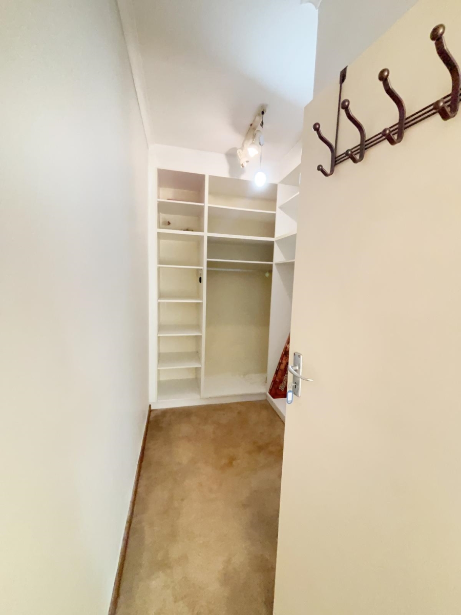 To Let 4 Bedroom Property for Rent in Woodmead Gauteng