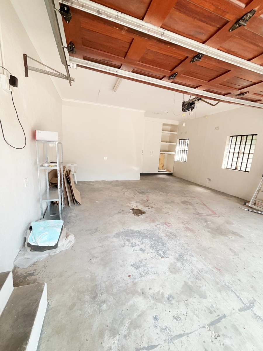 To Let 4 Bedroom Property for Rent in Woodmead Gauteng