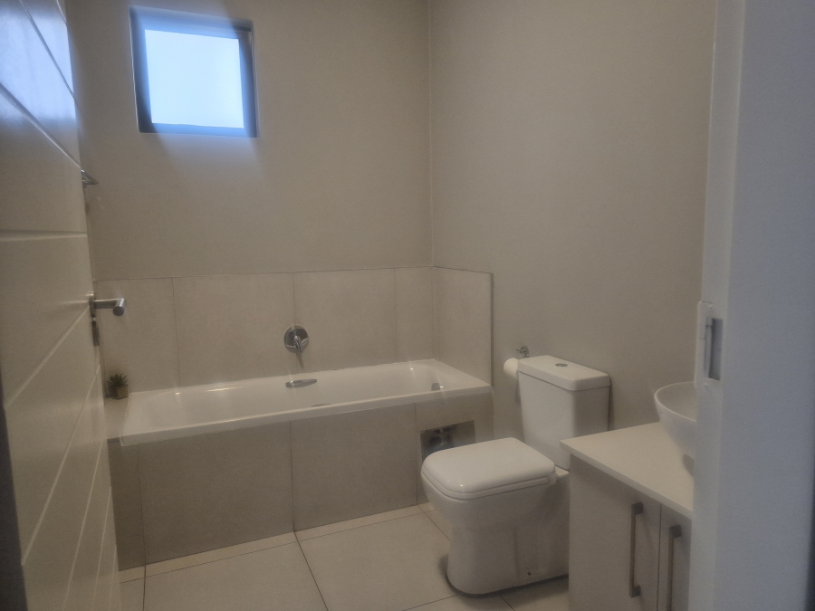 2 Bedroom Property for Sale in Erand Gardens Gauteng