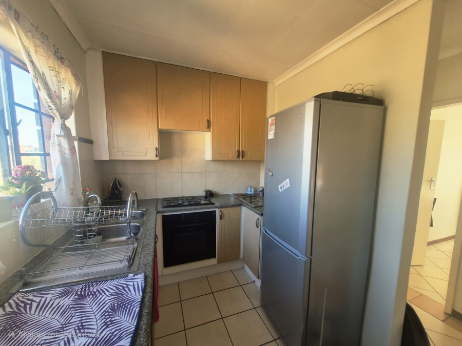 2 Bedroom Property for Sale in Noordwyk Gauteng
