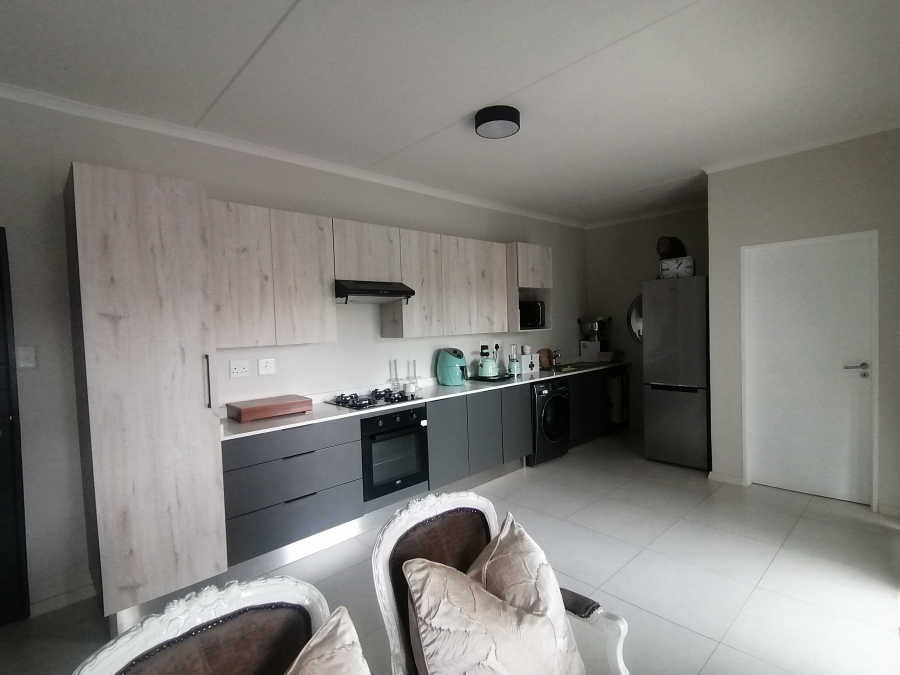 To Let 2 Bedroom Property for Rent in Carlswald Gauteng