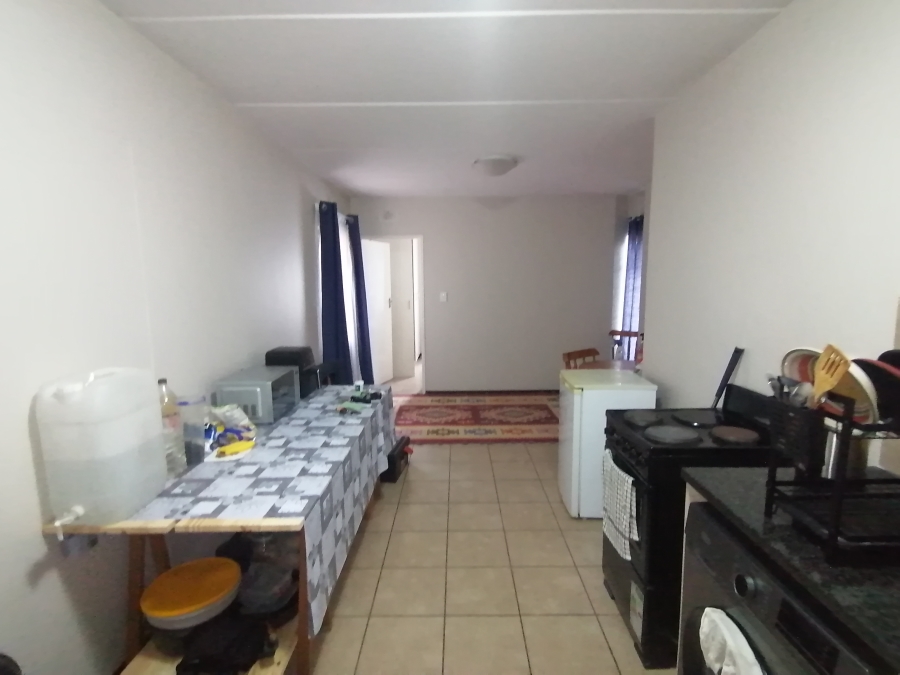 1 Bedroom Property for Sale in Noordwyk Gauteng