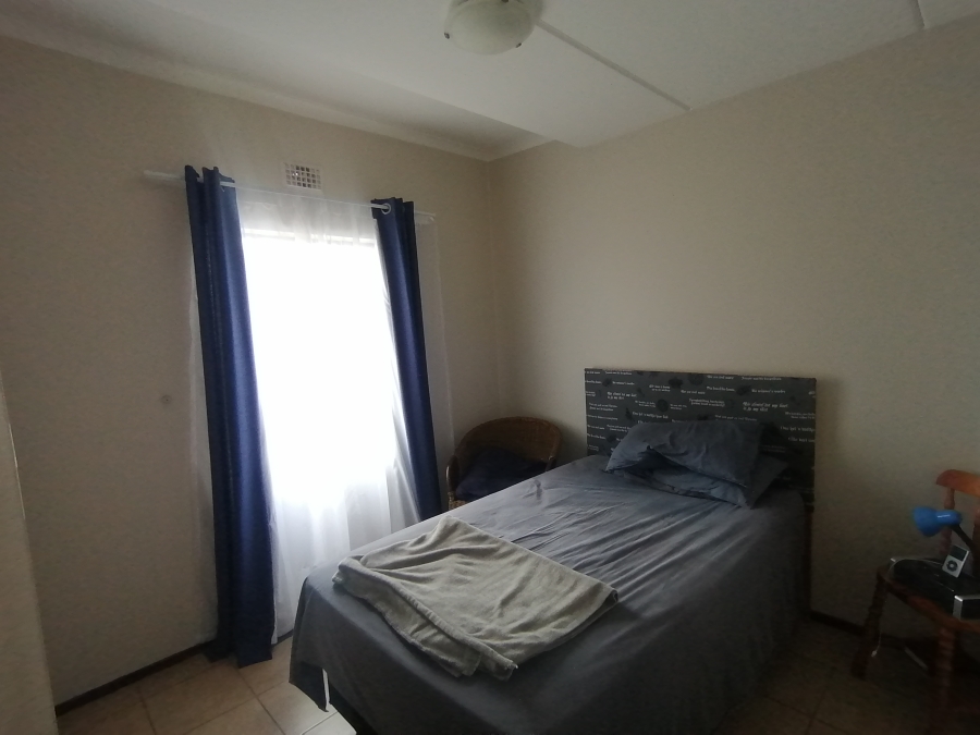 1 Bedroom Property for Sale in Noordwyk Gauteng