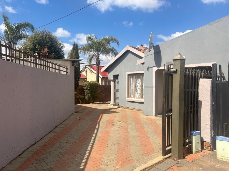 3 Bedroom Property for Sale in Mahube Valley Gauteng