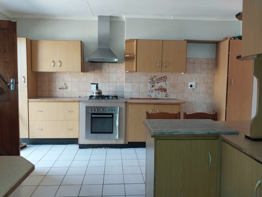 To Let 4 Bedroom Property for Rent in Eersterust Gauteng