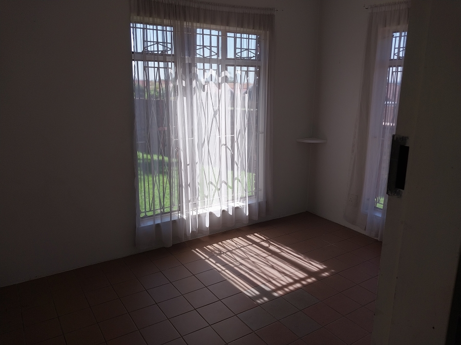 To Let 4 Bedroom Property for Rent in Eersterust Gauteng