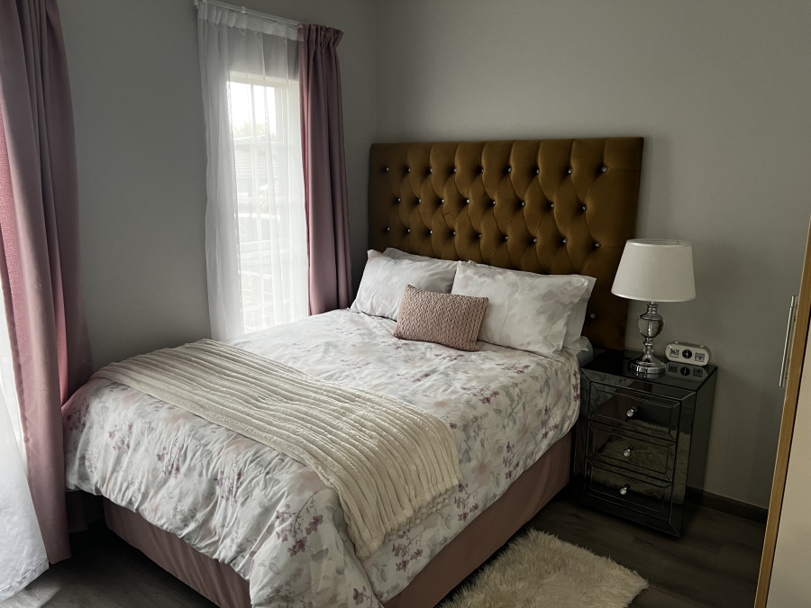 2 Bedroom Property for Sale in Pretoria North Gauteng