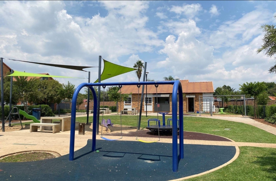 2 Bedroom Property for Sale in Pretoria North Gauteng