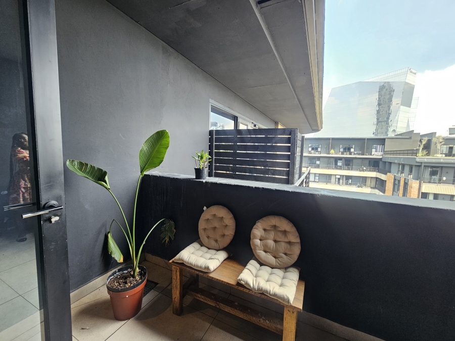 1 Bedroom Property for Sale in Sandown Gauteng