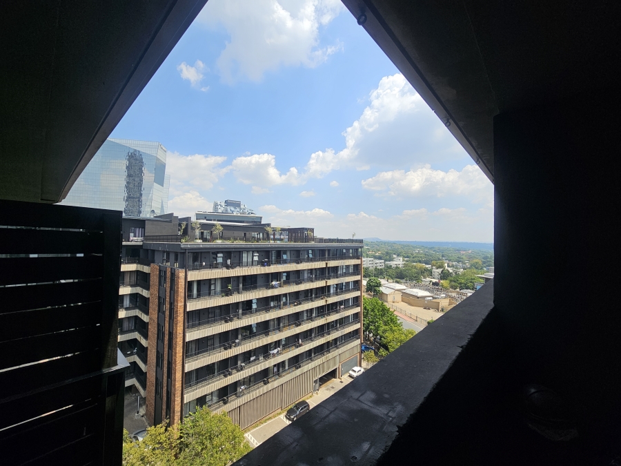 1 Bedroom Property for Sale in Sandown Gauteng