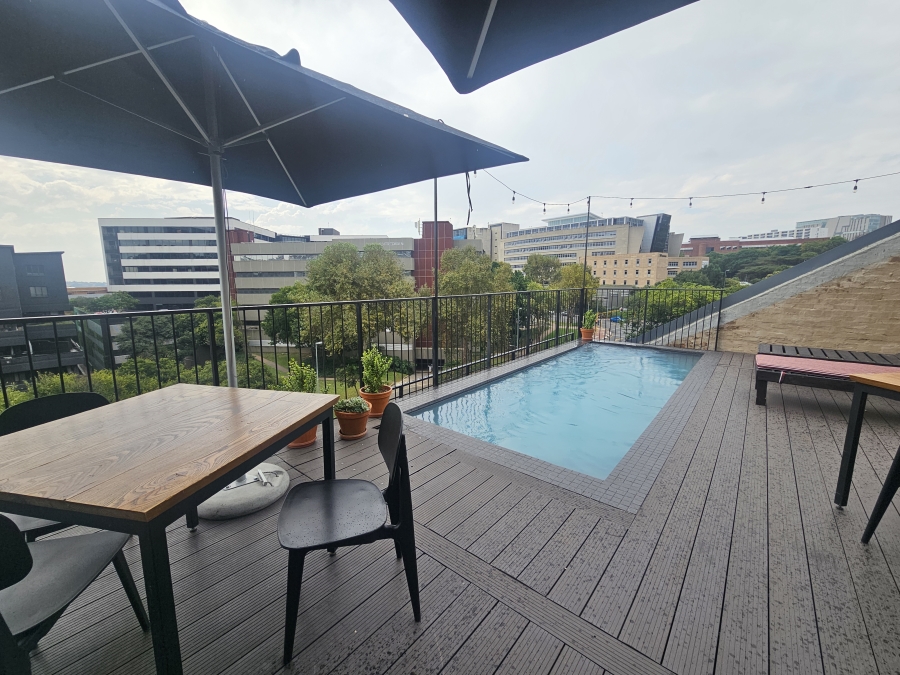 1 Bedroom Property for Sale in Sandown Gauteng