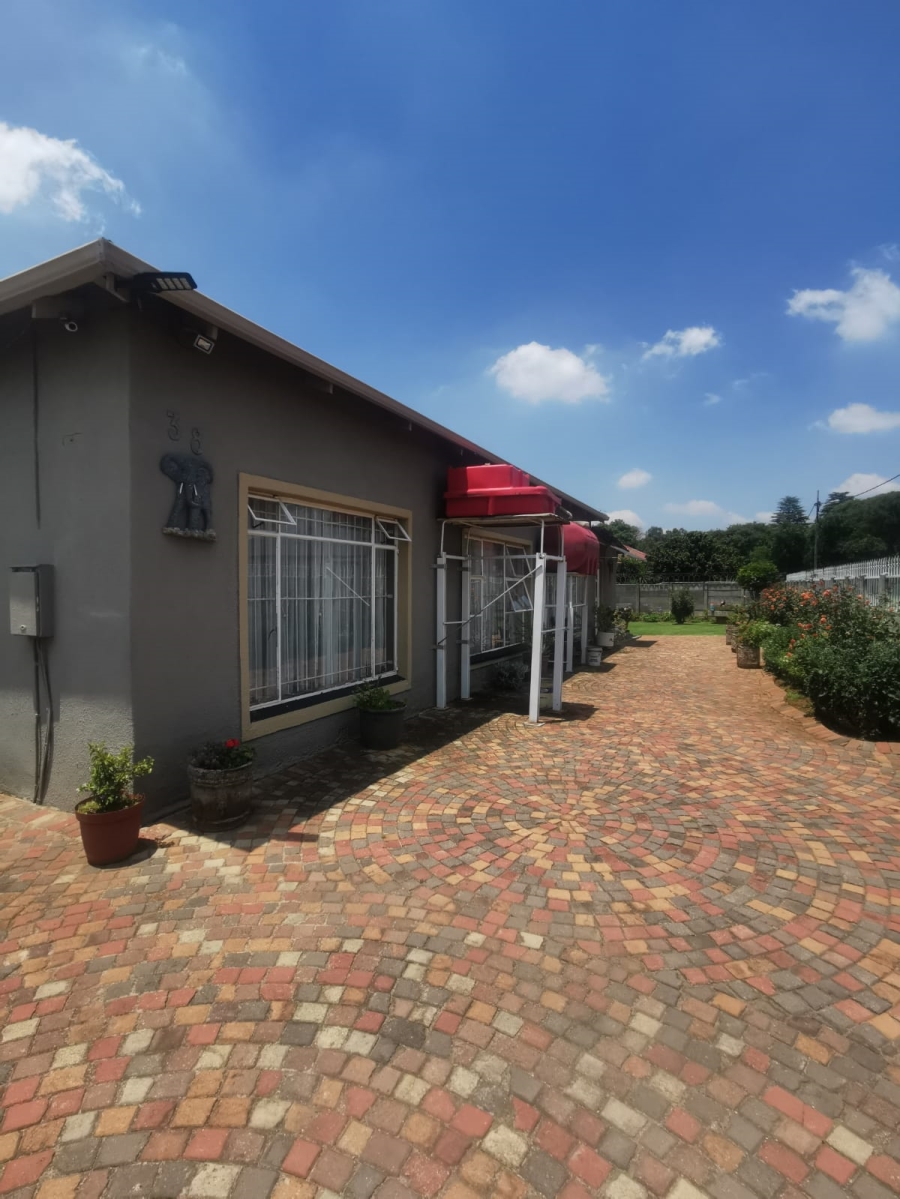 3 Bedroom Property for Sale in Brakpan Central Gauteng