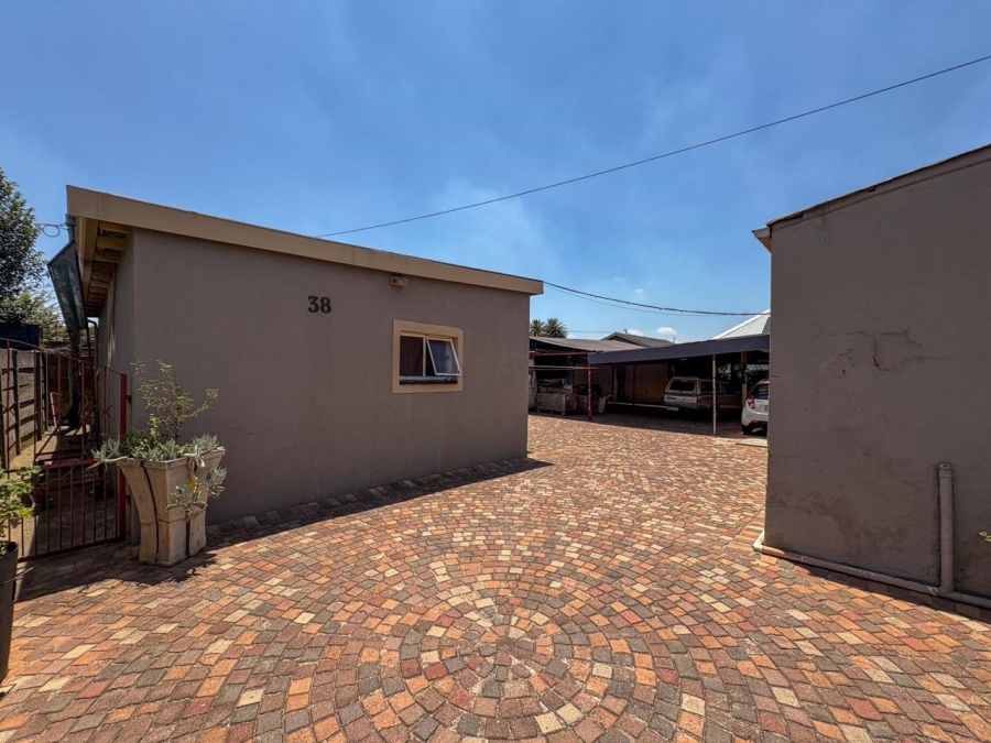 3 Bedroom Property for Sale in Brakpan Central Gauteng
