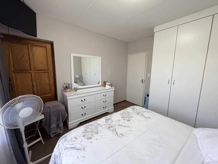 2 Bedroom Property for Sale in Parkrand Gauteng