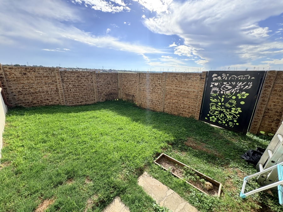 2 Bedroom Property for Sale in Parkrand Gauteng