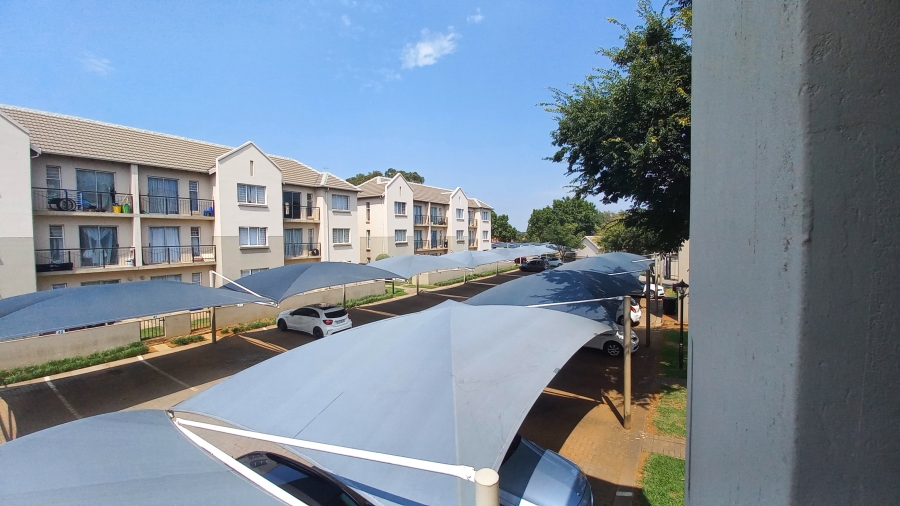 2 Bedroom Property for Sale in Klippoortje Gauteng