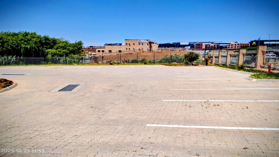 To Let commercial Property for Rent in North Riding Gauteng