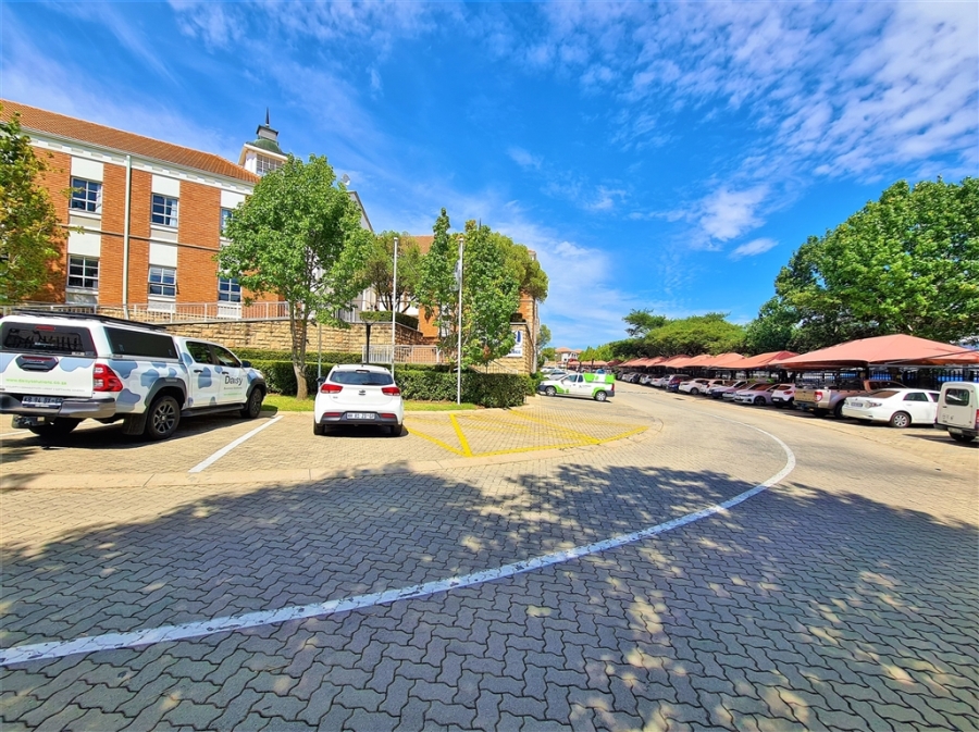 To Let commercial Property for Rent in Fourways Gauteng