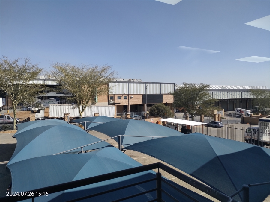 To Let commercial Property for Rent in North Riding Gauteng