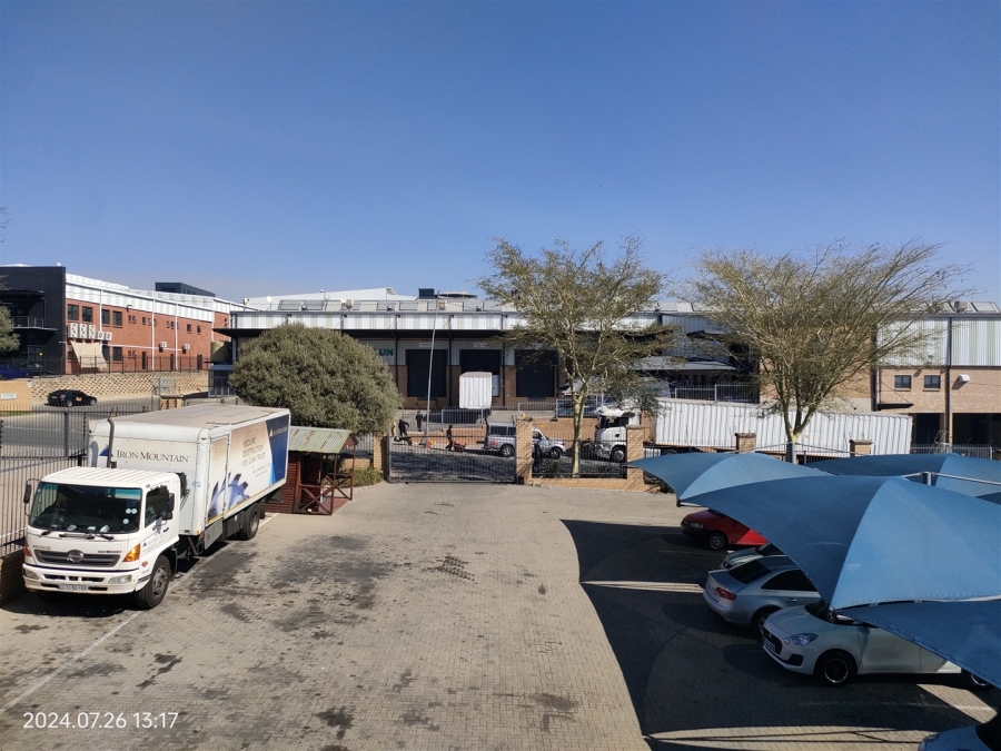 To Let commercial Property for Rent in North Riding Gauteng