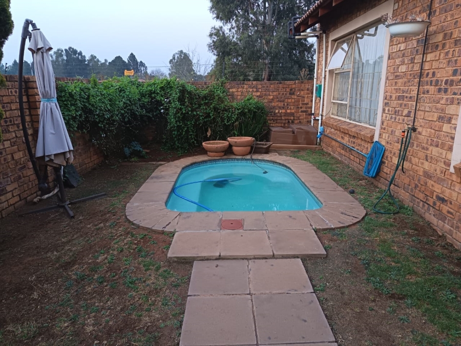 2 Bedroom Property for Sale in New State Areas Gauteng