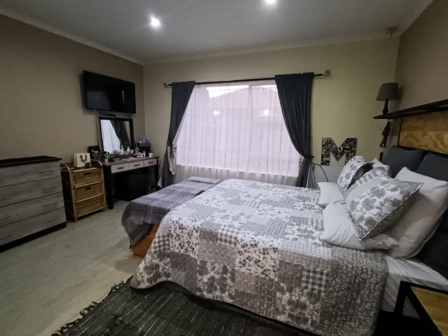 2 Bedroom Property for Sale in New State Areas Gauteng