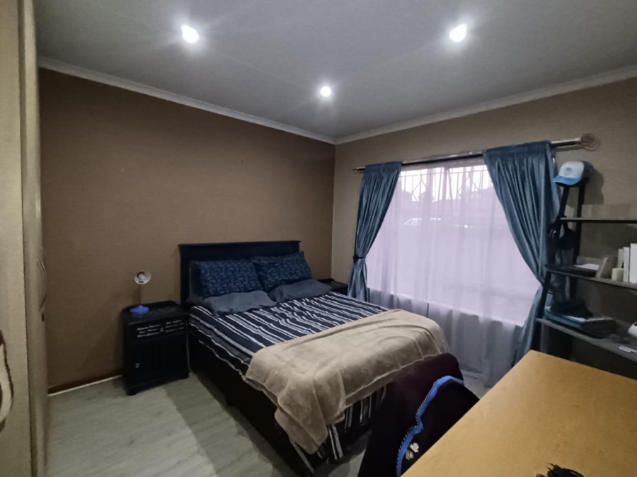 2 Bedroom Property for Sale in New State Areas Gauteng