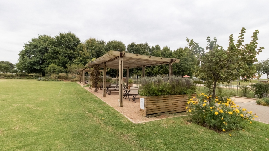 2 Bedroom Property for Sale in Serengeti Lifestyle Estate Gauteng