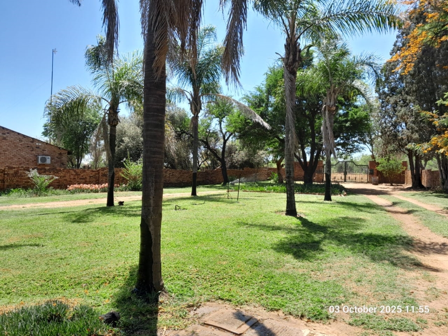 9 Bedroom Property for Sale in Pretoria North Gauteng