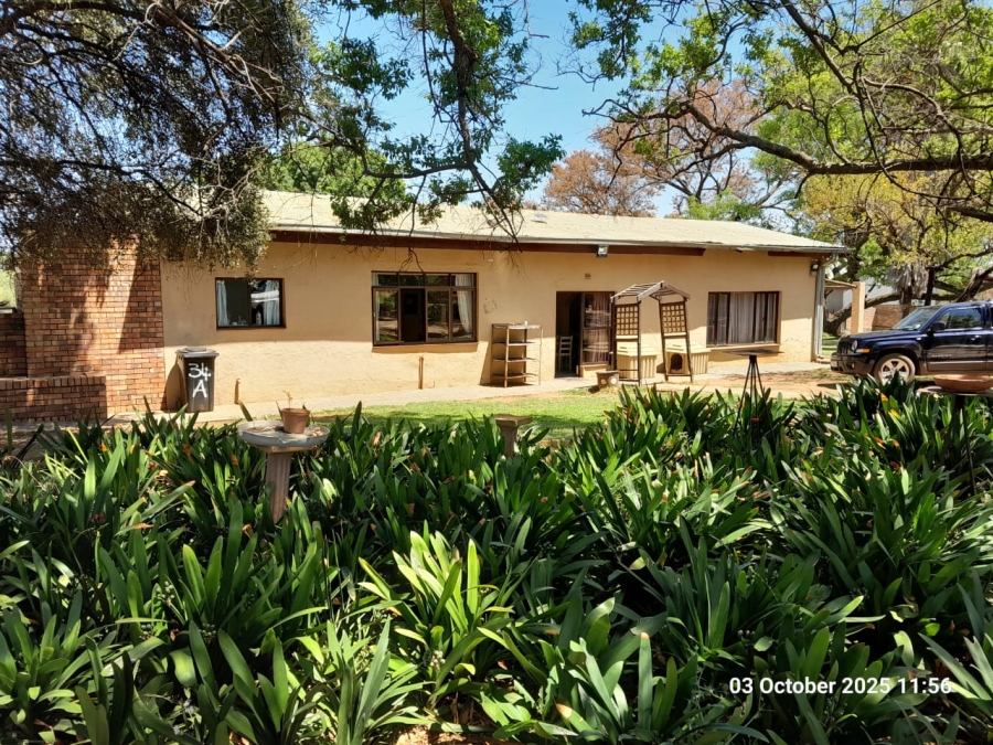 9 Bedroom Property for Sale in Pretoria North Gauteng