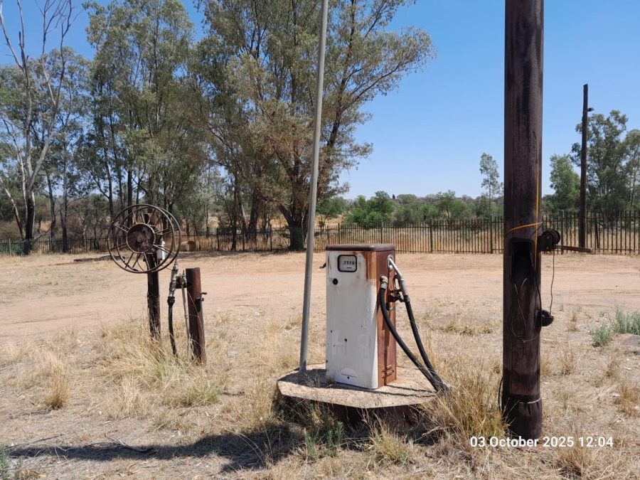 9 Bedroom Property for Sale in Pretoria North Gauteng