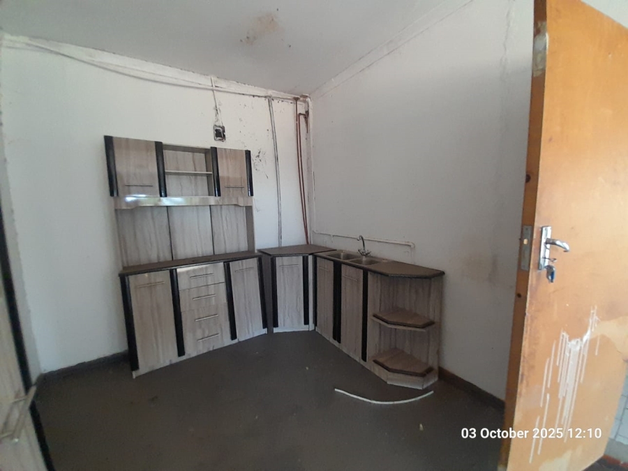 9 Bedroom Property for Sale in Pretoria North Gauteng