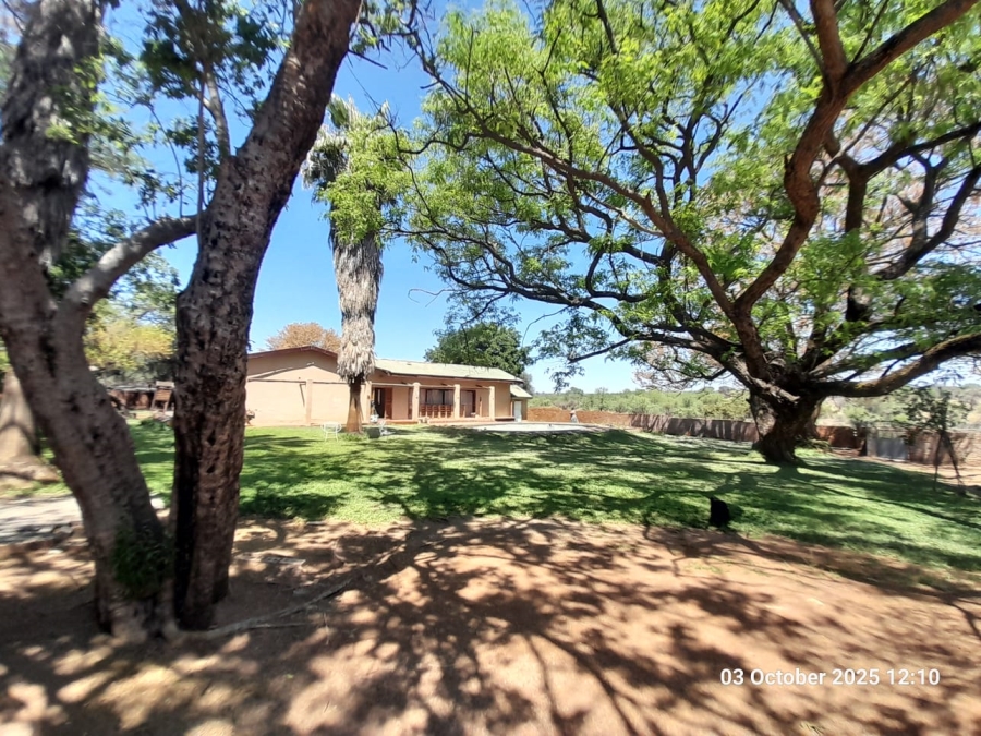 9 Bedroom Property for Sale in Pretoria North Gauteng