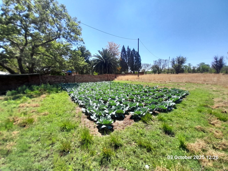 9 Bedroom Property for Sale in Pretoria North Gauteng