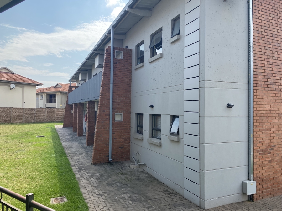 2 Bedroom Property for Sale in Rynfield Gauteng