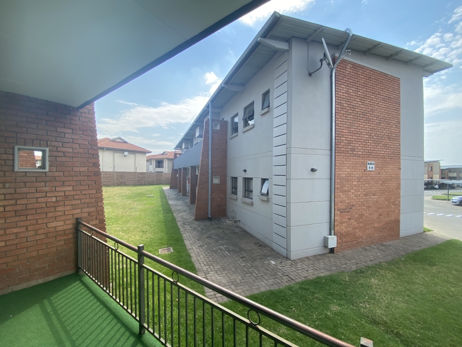 2 Bedroom Property for Sale in Rynfield Gauteng