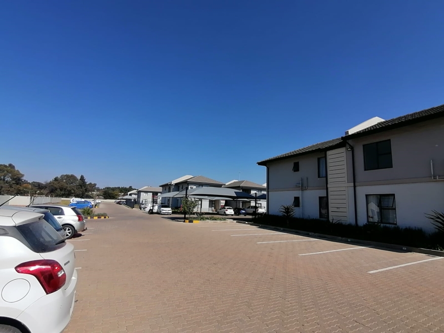 2 Bedroom Property for Sale in Norton Park Gauteng