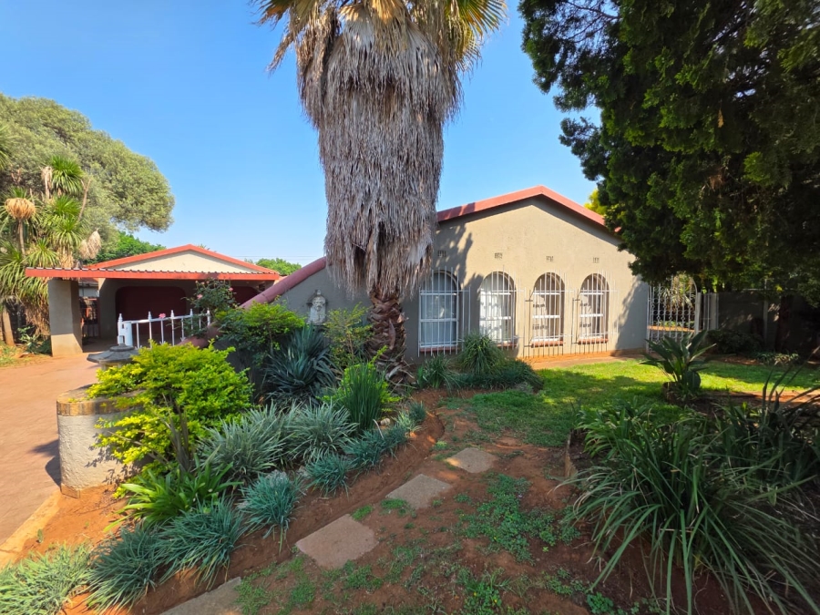 3 Bedroom Property for Sale in Risiville Gauteng