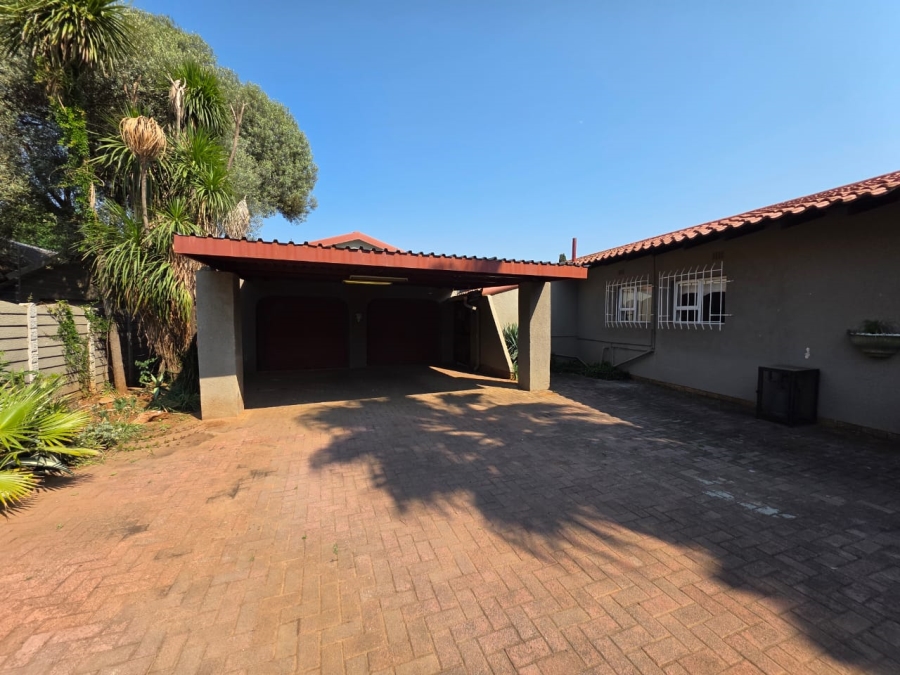 3 Bedroom Property for Sale in Risiville Gauteng