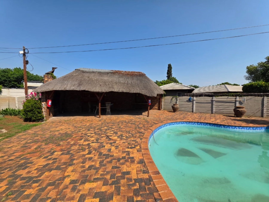 3 Bedroom Property for Sale in Risiville Gauteng