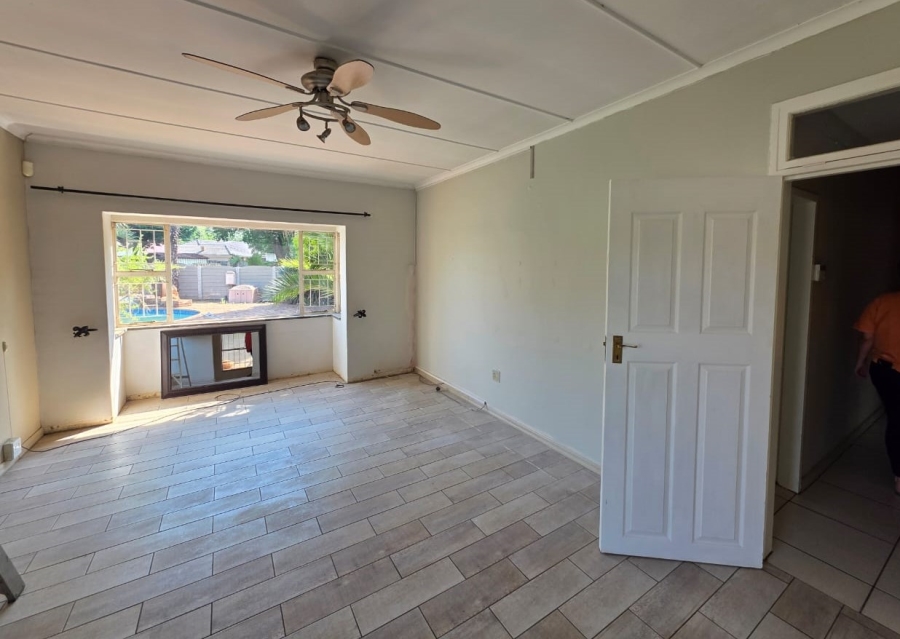 3 Bedroom Property for Sale in Risiville Gauteng