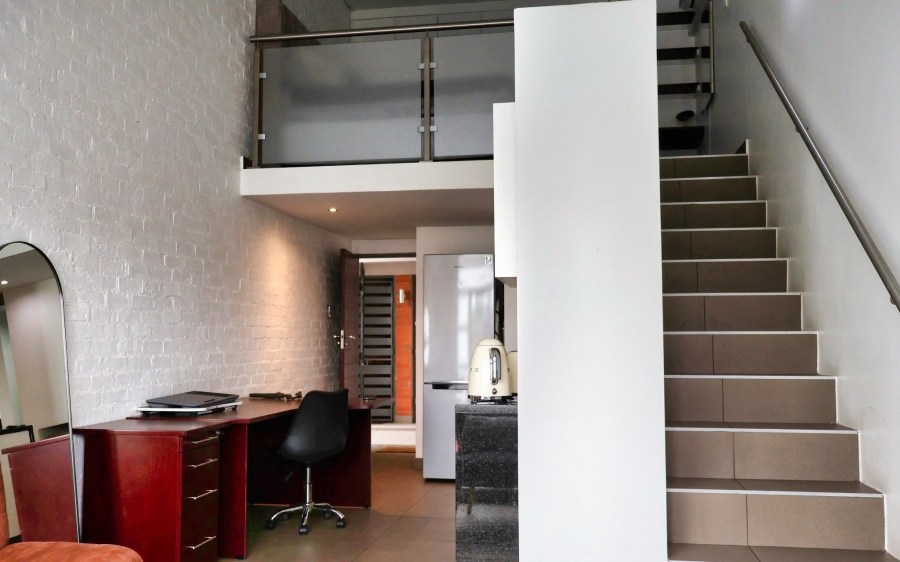 1 Bedroom Property for Sale in Clydesdale Gauteng