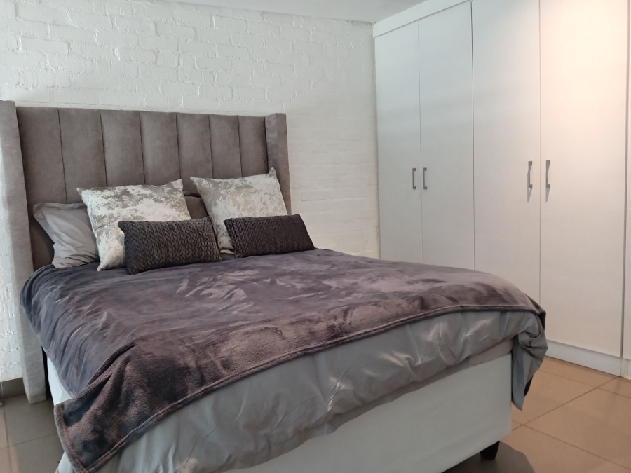 1 Bedroom Property for Sale in Clydesdale Gauteng