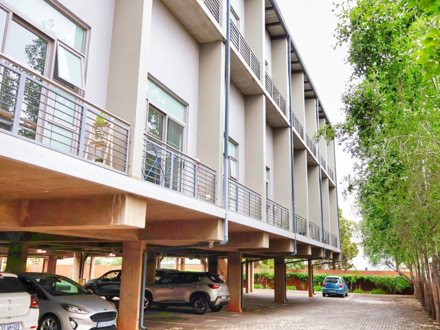 1 Bedroom Property for Sale in Clydesdale Gauteng