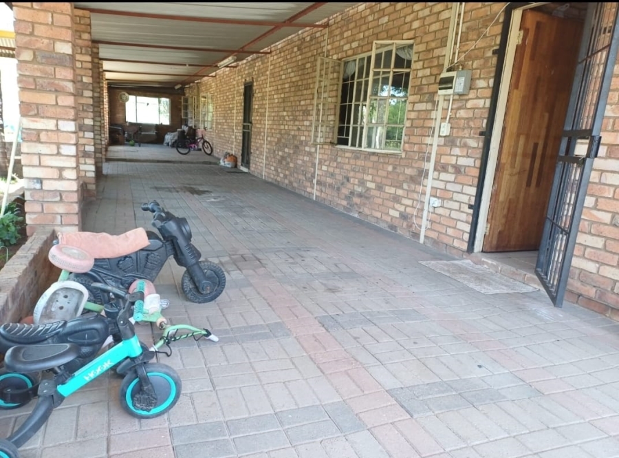 4 Bedroom Property for Sale in Bon Accord Gauteng