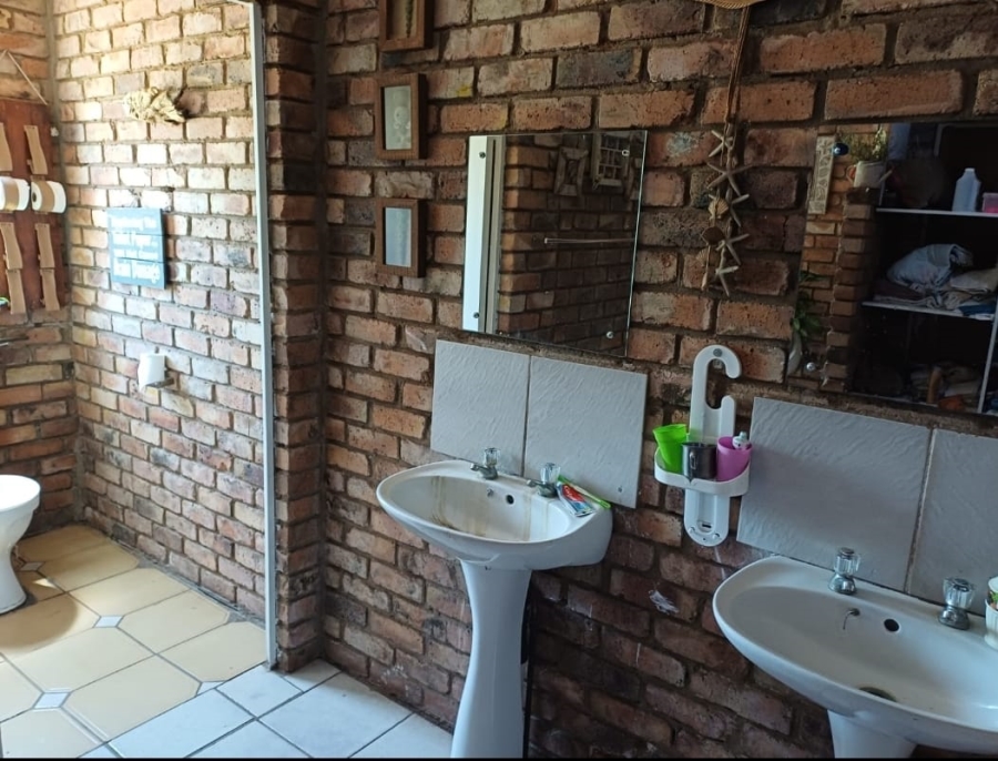 4 Bedroom Property for Sale in Bon Accord Gauteng