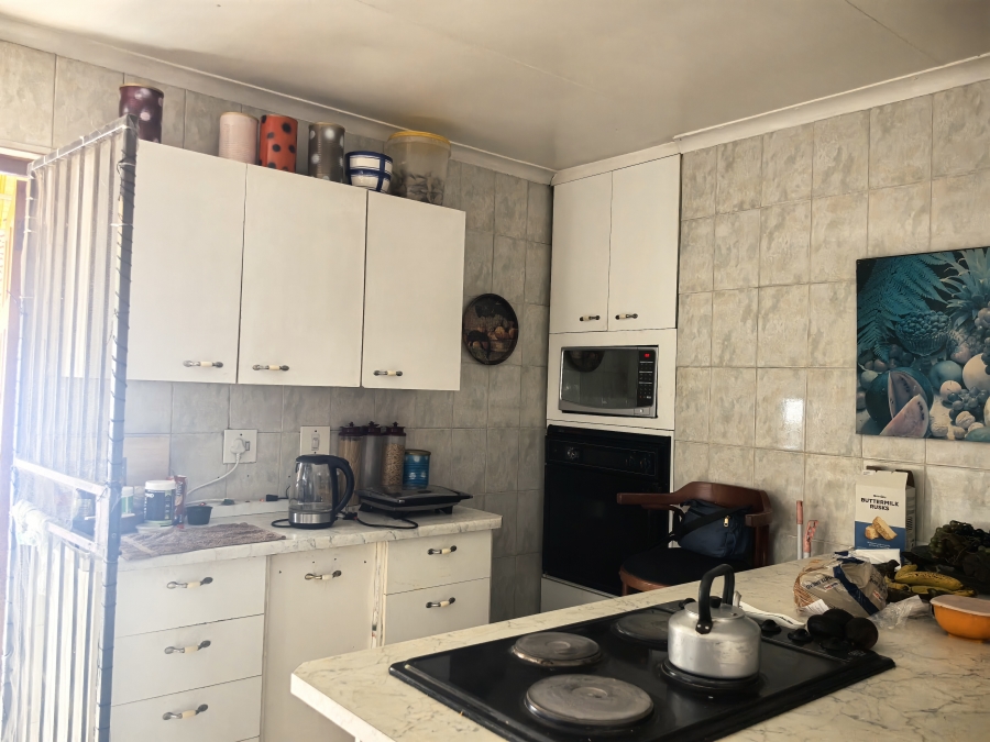 3 Bedroom Property for Sale in Hurlingham Manor Gauteng