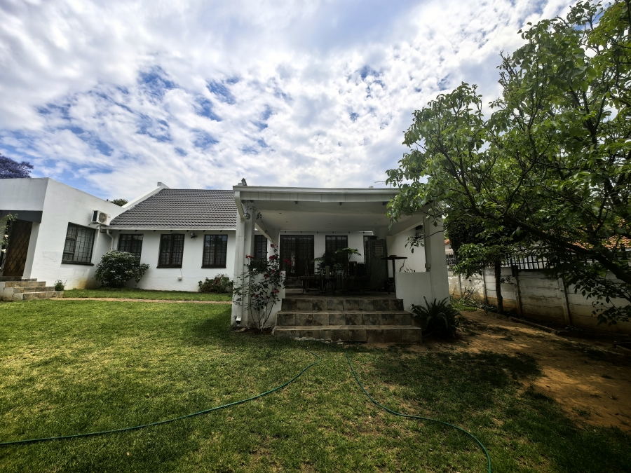 3 Bedroom Property for Sale in Hurlingham Manor Gauteng