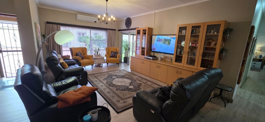 3 Bedroom Property for Sale in Vanderbijlpark SE 2 Gauteng
