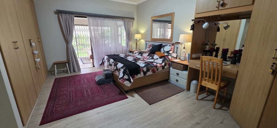 3 Bedroom Property for Sale in Vanderbijlpark SE 2 Gauteng